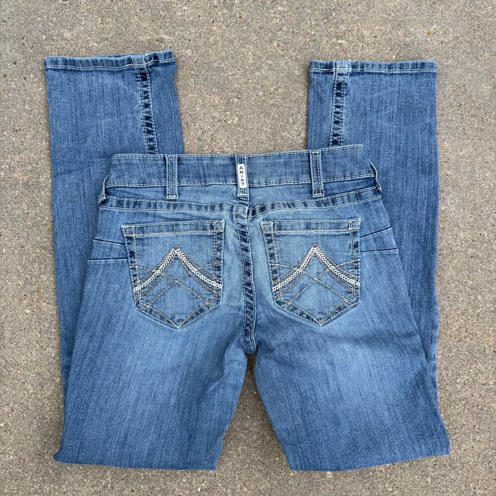Ariat REAL 29R Straight Leg Mid Rise Light Blue Jeans Style 10017217